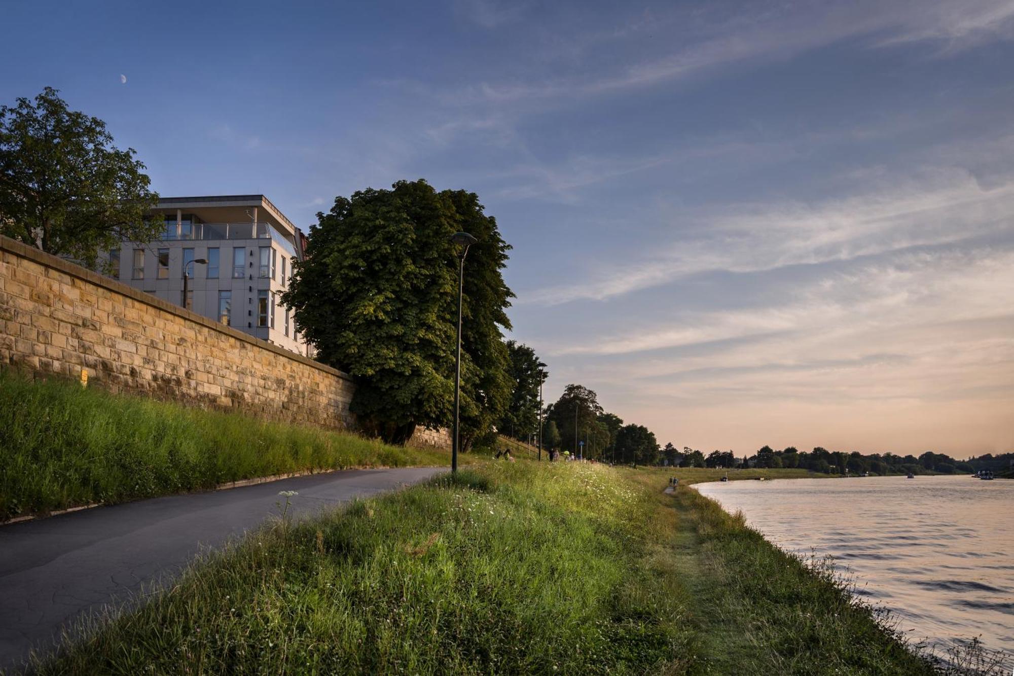 קרקוב Riverside Aparthotel Cracow מראה חיצוני תמונה